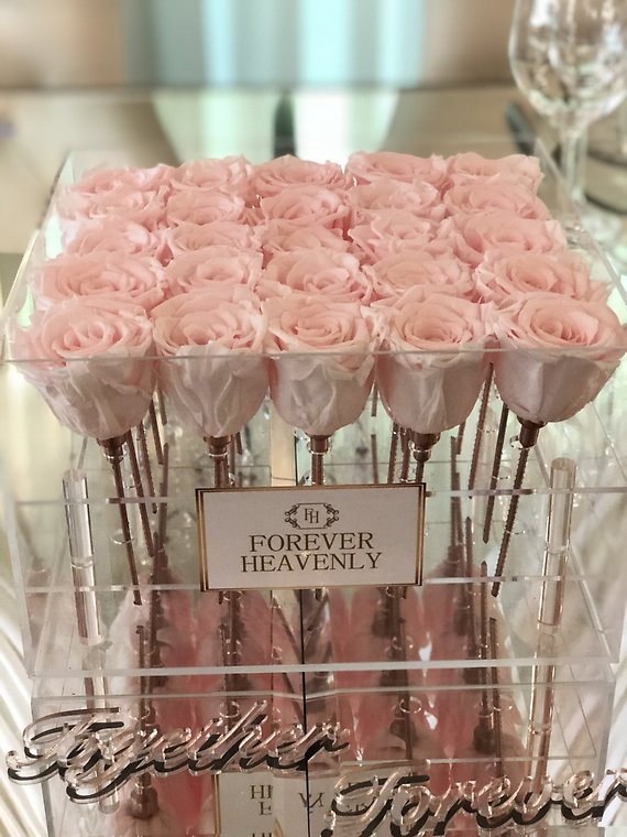 25 FOREVER ROSE PINK BOX \"Last 1-3 Years\"